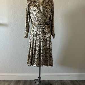 Elegant Animal Print Long Sleeve Dress